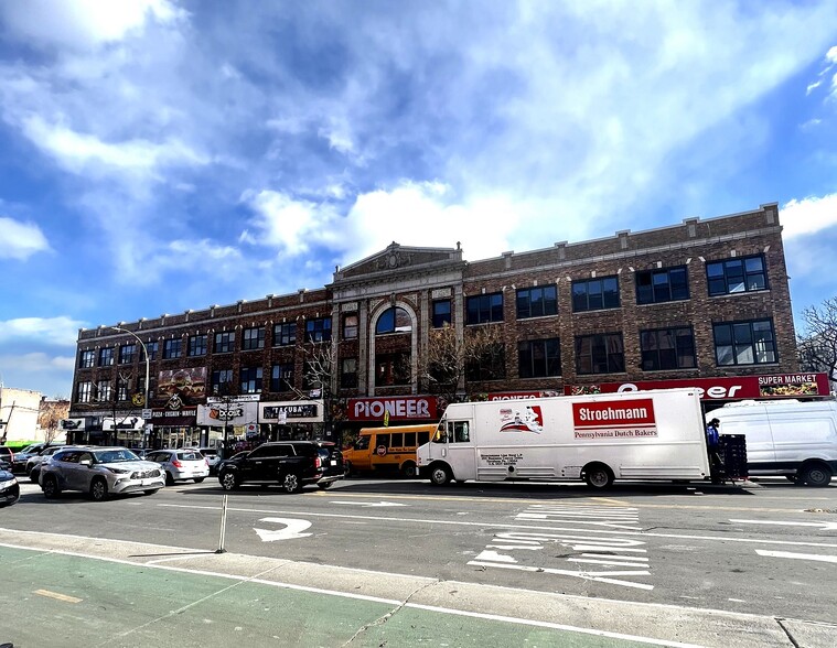 250-272 Willis Ave, Bronx, NY à louer - Photo de l’immeuble – Image 1 sur 7