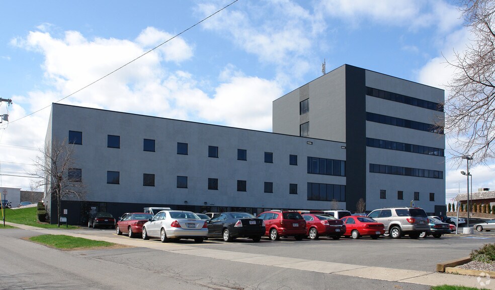 2250-2300 W Ridge Rd, Greece, NY à louer - Photo de l’immeuble – Image 3 sur 91