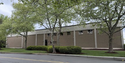 1 Aquarium Dr, Secaucus, NJ à louer Photo intérieure– Image 1 sur 2