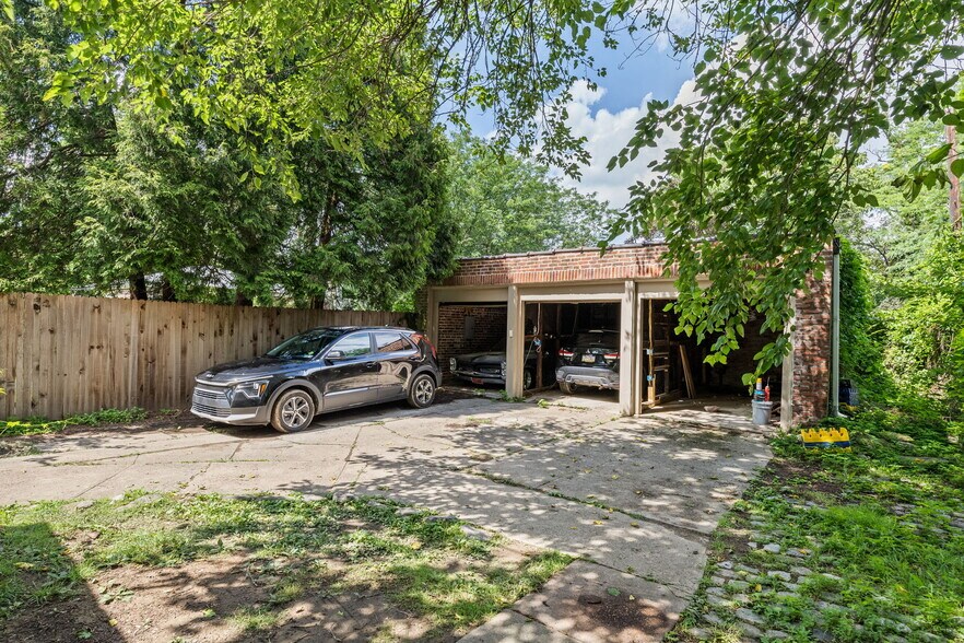5911 Greene St, Philadelphia, PA à vendre - Photo de l’immeuble – Image 3 sur 51