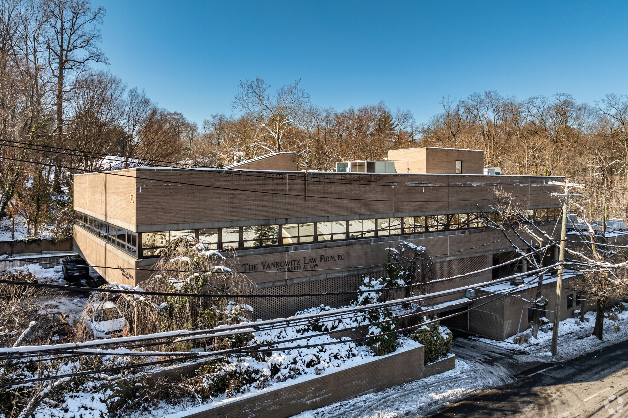 175 E Shore Rd, Great Neck, NY à louer Photo principale– Image 1 sur 5