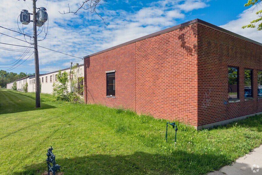 1820 Lake St, Kalamazoo, MI à vendre - Photo de l’immeuble – Image 3 sur 6
