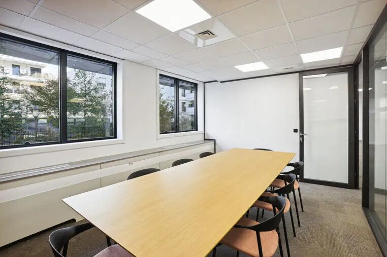 Local d’activités dans Levallois-Perret à louer - Photo de l’immeuble – Image 3 sur 21