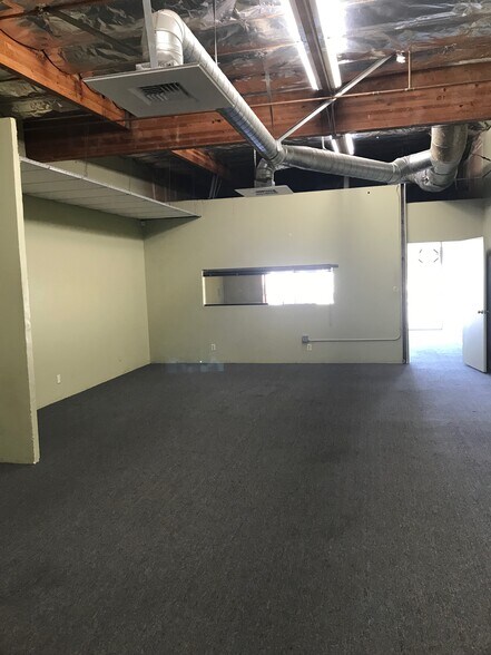 4664-4698 Lincoln Ave, Cypress, CA à louer - Photo de l’immeuble – Image 2 sur 7