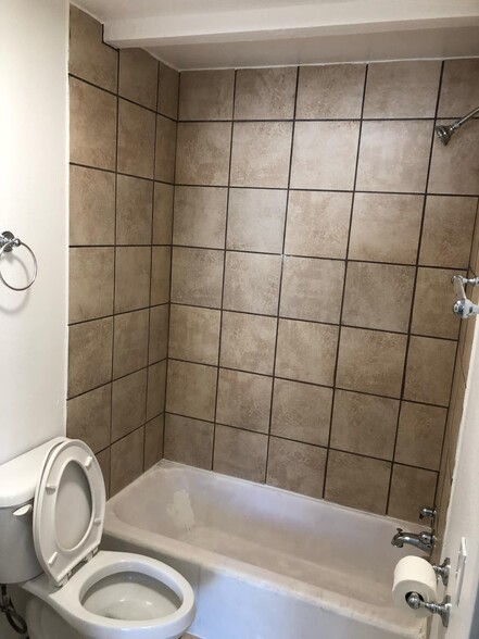 26 N 4th st, Mc Gill, NV à vendre - Photo de l’immeuble – Image 3 sur 23