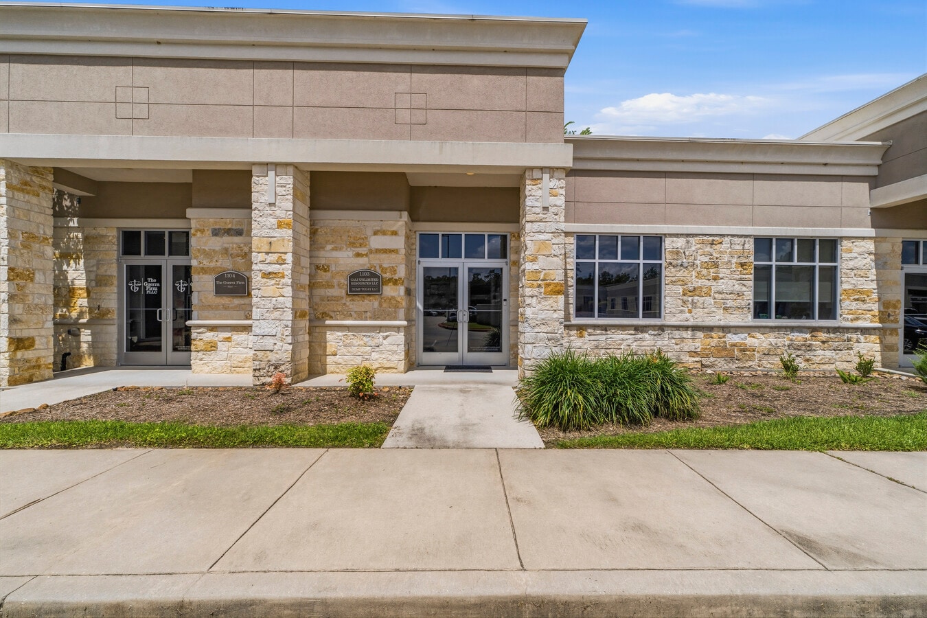 2219 Sawdust Rd, The Woodlands, TX 77380 - Lot 1103 - - Photo intérieure - Image 1 of 20