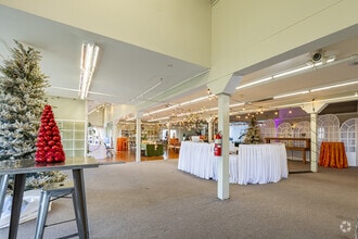 230 US Highway 206, Hillsborough, NJ à vendre Photo intérieure– Image 1 sur 5