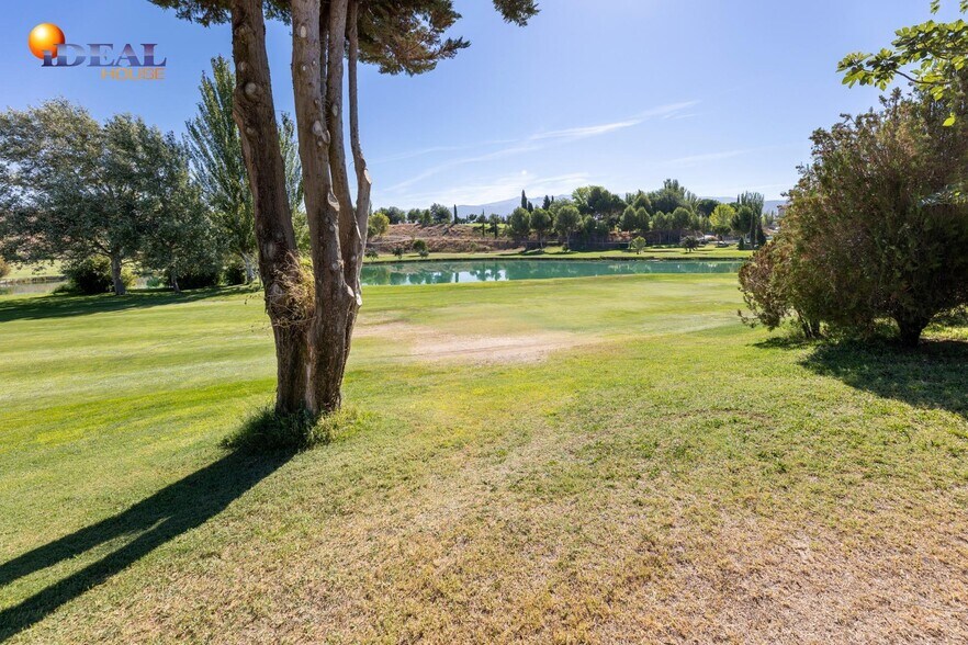 Terrain dans Las Gabias, Granada à vendre - Photo de l’immeuble – Image 2 sur 29