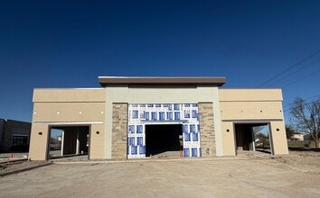 1012 Municipal Dr, Leander, TX à vendre Photo de l’immeuble– Image 2 sur 4