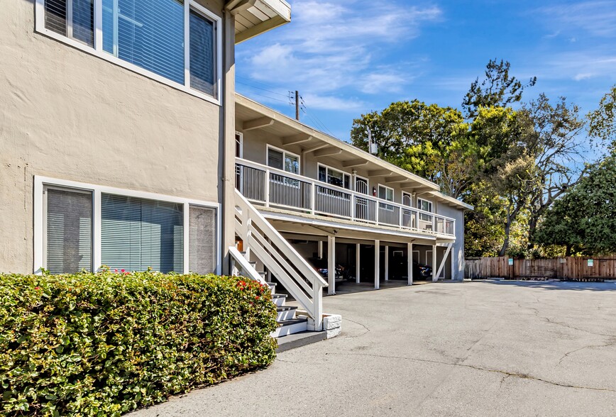 4 Coleman Pl, Menlo Park, CA à vendre - Photo de l’immeuble – Image 2 sur 20