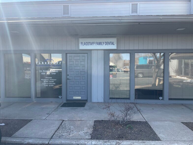 2615 N 4th St, Flagstaff, AZ à louer - Photo de l’immeuble – Image 3 sur 13