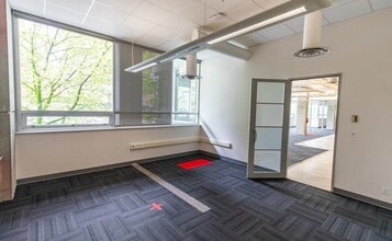 1555 Pender St W, Vancouver, BC à louer Photo intérieure– Image 1 sur 2