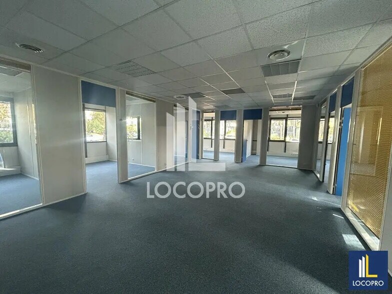 Bureau dans SOPHIA ANTIPOLIS à vendre - Photo de l’immeuble – Image 3 sur 7