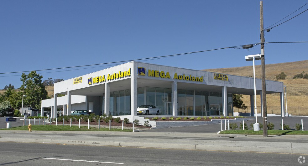 29000 Mission Blvd, Hayward, CA à vendre - Photo principale – Image 1 sur 3