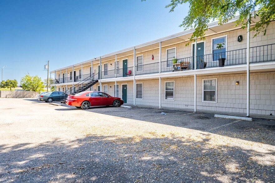 5111 Interstate 35 N, Waco, TX à vendre - Photo de l’immeuble – Image 1 sur 38