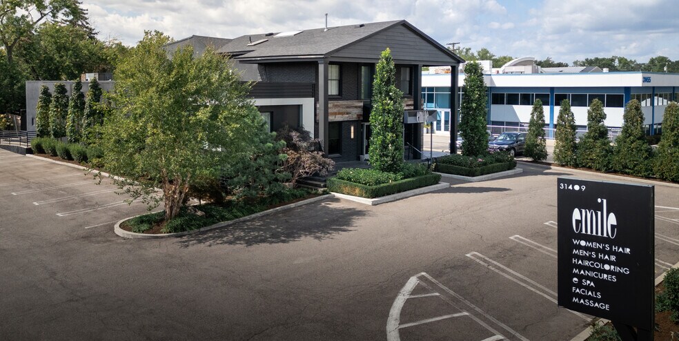 31409 Southfield Rd, Beverly Hills, MI à vendre - Photo de l’immeuble – Image 2 sur 5