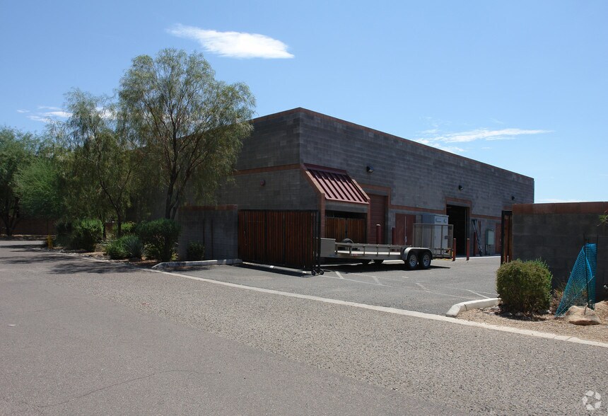 2232 E Rose Garden Loop, Phoenix, AZ à louer - Photo de l’immeuble – Image 3 sur 8