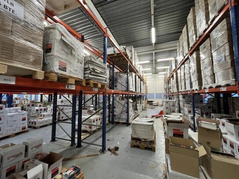 Industriel/Logistique dans Trappes à louer - Photo de l’immeuble – Image 3 sur 18