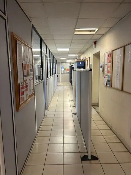 Local d'activités dans Lille à vendre - Photo intérieure – Image 2 sur 5