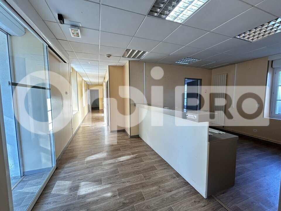 Bureau dans Compiegne à vendre Photo intérieure– Image 1 sur 8