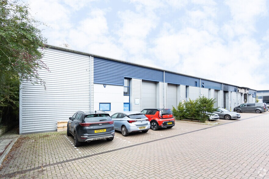 1-6 Eurolink 4, Sittingbourne à louer - Photo de l’immeuble – Image 2 sur 2