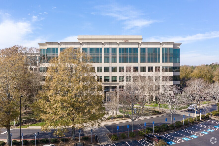 2400 Lakeview Pky, Alpharetta, GA à louer - Photo de l’immeuble – Image 2 sur 10