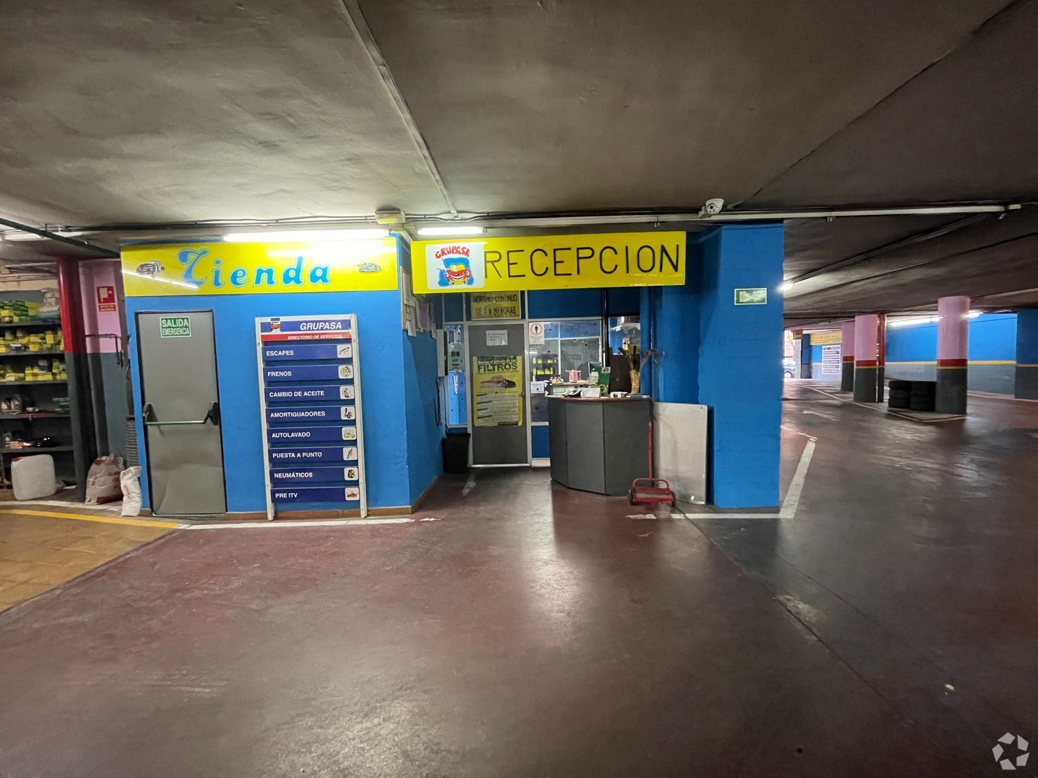 Immeuble residentiel dans Madrid, Madrid à vendre Photo intérieure– Image 1 sur 2
