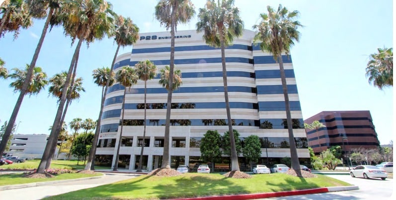 5000 E Spring St, Long Beach, CA à louer - Photo principale – Image 1 sur 12