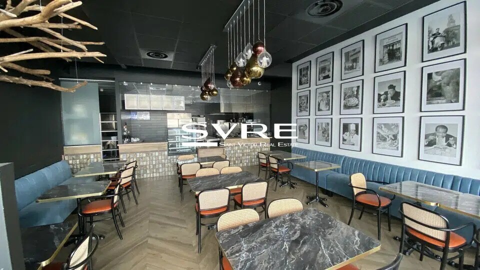 Local commercial dans La Ciotat à louer - Photo de l’immeuble – Image 3 sur 7