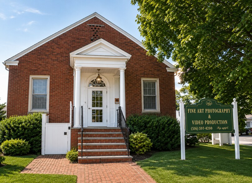 240-242 Lincoln Pl, Westbury, NY à vendre - Photo de l’immeuble – Image 2 sur 13