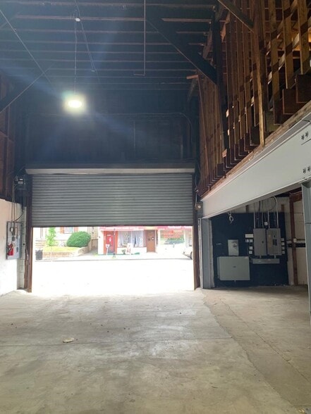 367 Somerset St, Plainfield, NJ à vendre - Photo intérieure – Image 3 sur 9