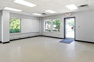 2122 Camden Ave, Durham, NC à louer Photo intérieure– Image 2 sur 9