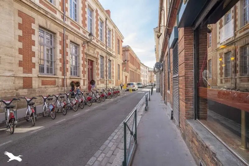 Local commercial dans Toulouse à louer Photo de l’immeuble– Image 1 sur 2