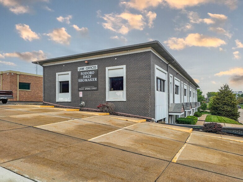 3036 70th st, Omaha, NE à vendre - Photo de l’immeuble – Image 2 sur 12