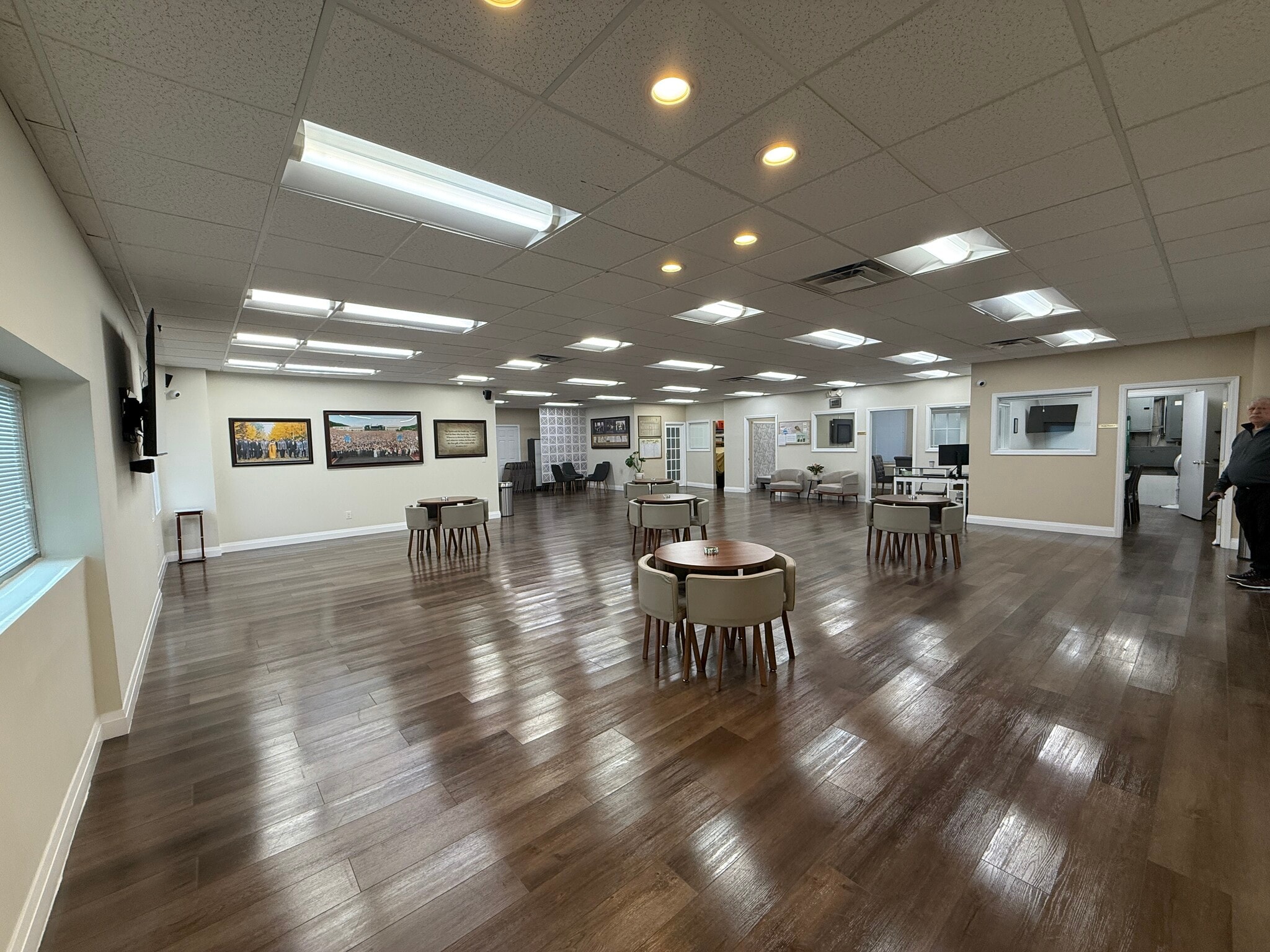 996 W Jericho Tpke, Smithtown, NY à louer Photo intérieure– Image 1 sur 14