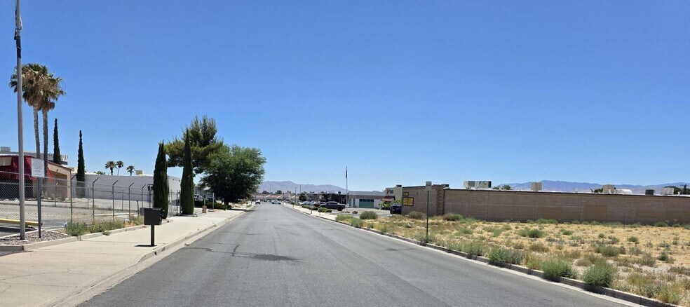 Anacapa Rd, Victorville, CA à vendre - Photo de l’immeuble – Image 2 sur 3