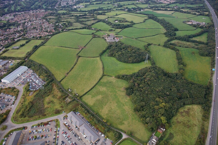 B4652, Cardiff à vendre - Aérien – Image 3 sur 3