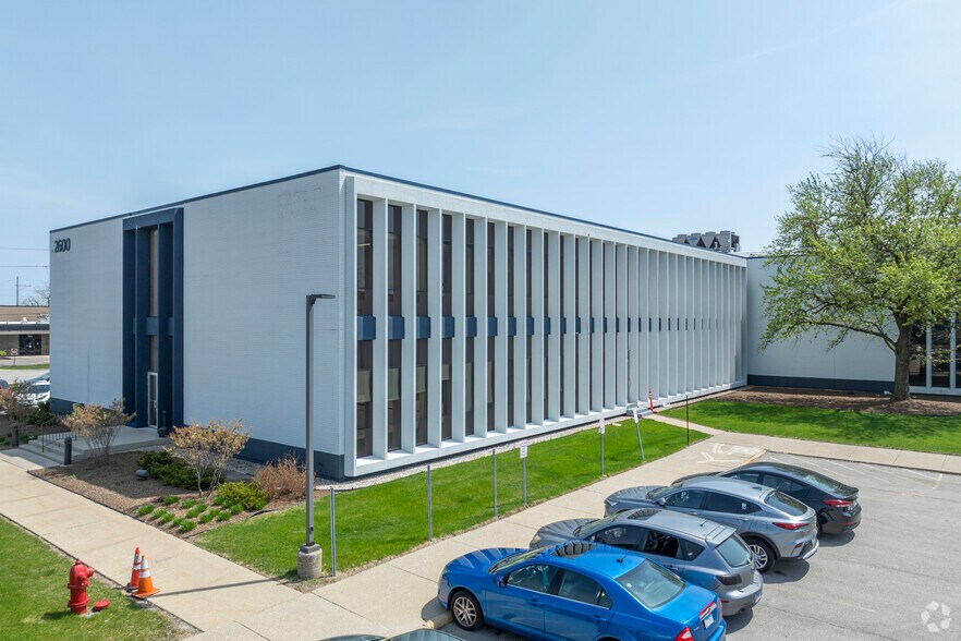 2600 S 25th Ave, Broadview, IL à louer - Photo de l’immeuble – Image 2 sur 31