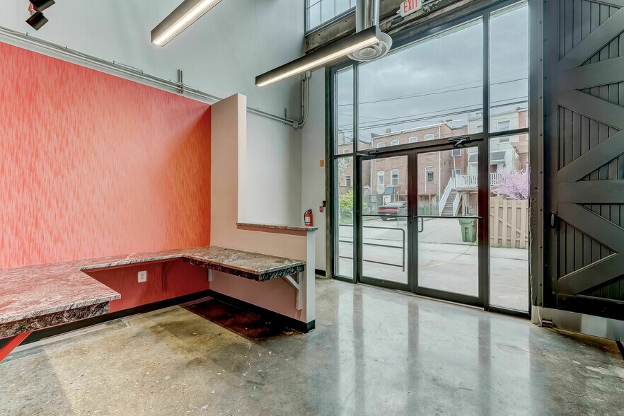 4015 Foster Ave, Baltimore, MD à louer - Photo de l’immeuble – Image 3 sur 14
