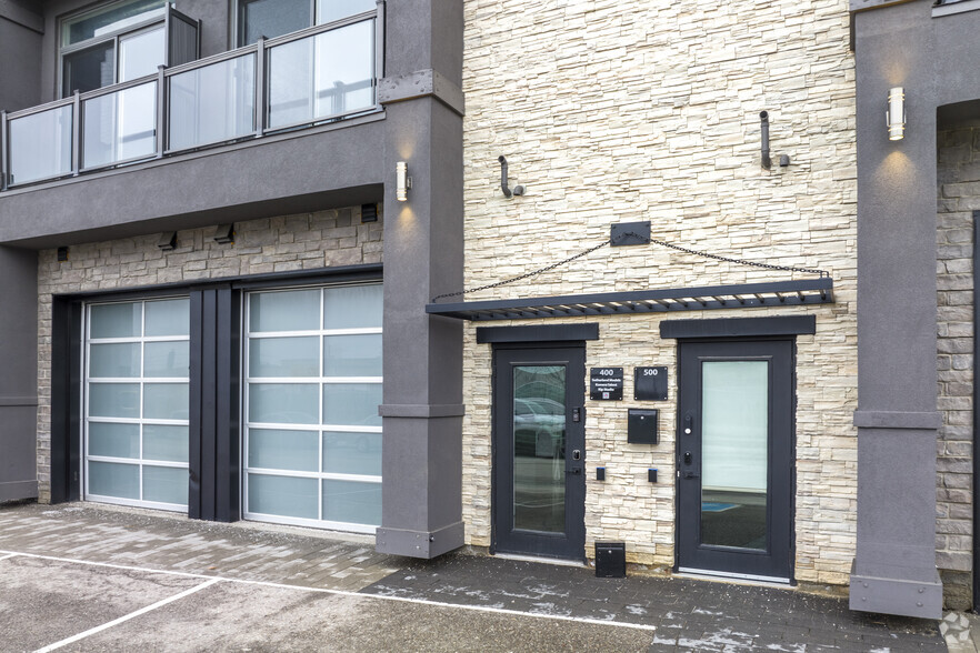 333 Bering Ave, Toronto, ON à vendre - Photo de l’immeuble – Image 3 sur 4
