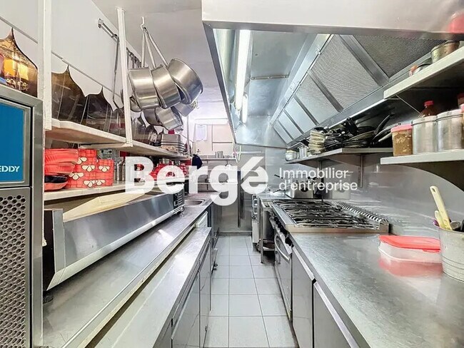 Plus de détails pour Local commercial à vendre