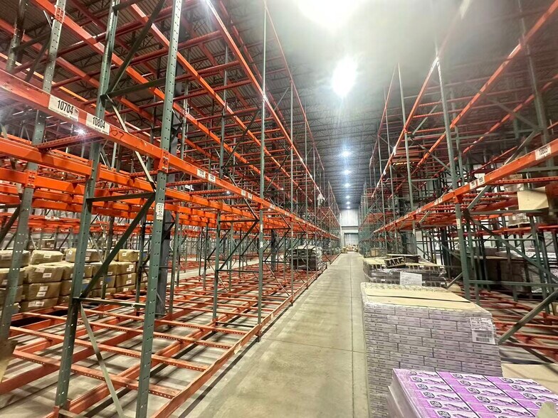 17655 Cumberland Rd, Noblesville, IN à louer - Photo de l’immeuble – Image 3 sur 11