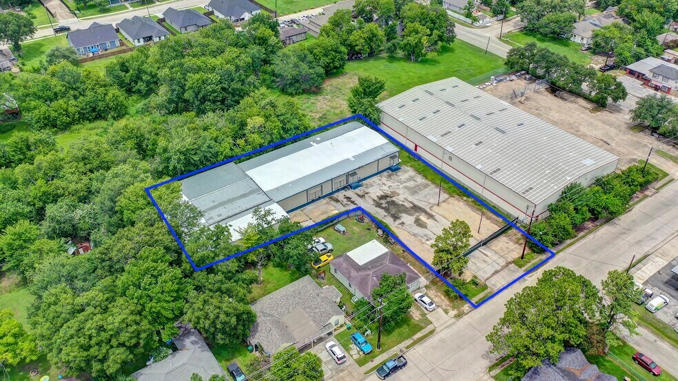 906 Witter St, Houston, TX à louer - Photo de l’immeuble – Image 2 sur 6
