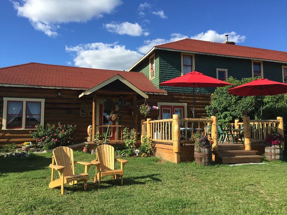 1080 Stack Valley Rd, Cariboo, BC à vendre Photo principale– Image 1 sur 36