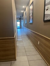 113-127 E Clements Bridge Rd, Runnemede, NJ à louer Photo intérieure– Image 2 sur 11