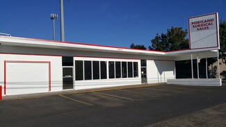 Plus de détails pour 3322-3400 SE 122nd Ave – Local commercial à vendre, Portland, OR