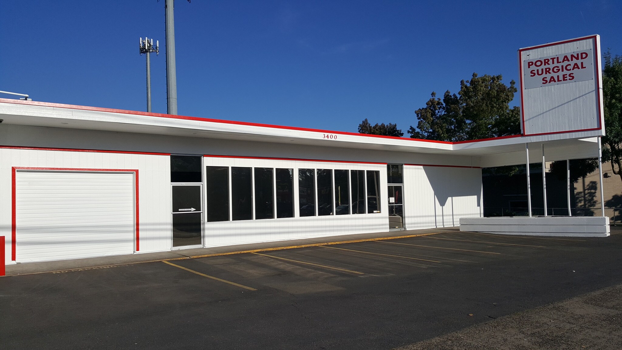 3322-3400 SE 122nd Ave portefeuille de 2 biens à vendre sur LoopNet.fr Photo principale– Image 1 sur 7