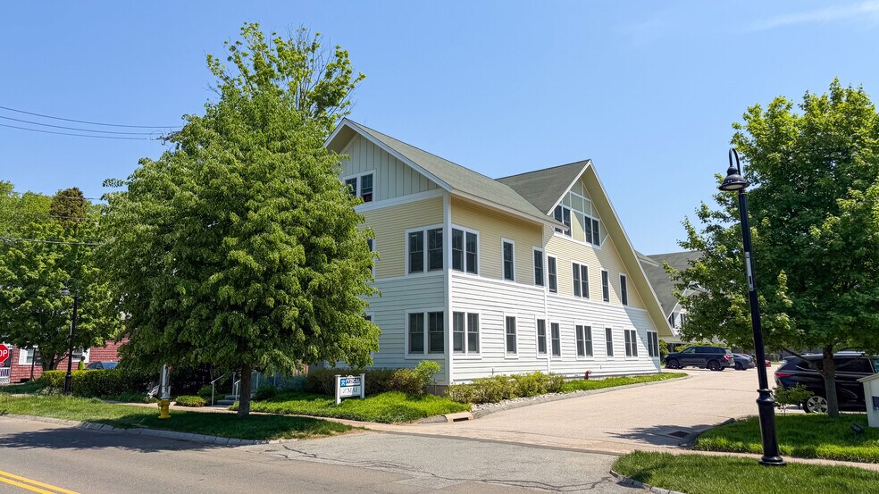 90 Wall St, Madison, CT à louer - Photo de l’immeuble – Image 2 sur 18