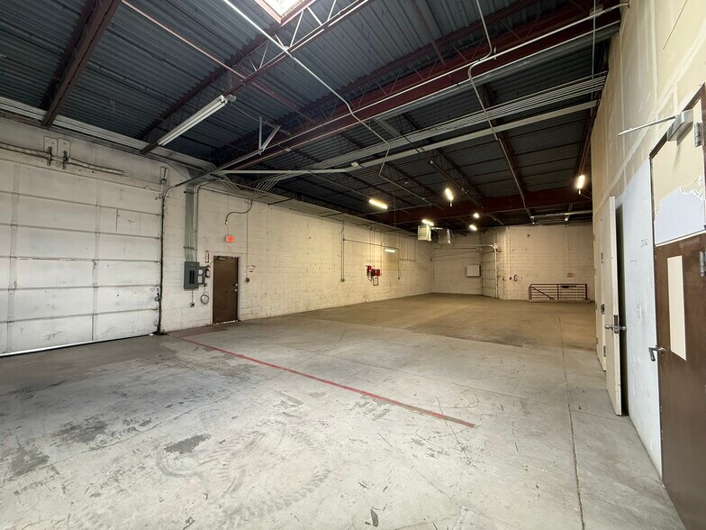 4301 S Federal Blvd, Englewood, CO à louer - Photo de l’immeuble – Image 3 sur 28