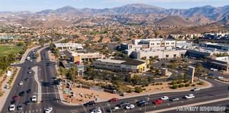 Plus de détails pour 630 S Green Valley Pky, Henderson, NV - Local commercial à vendre
